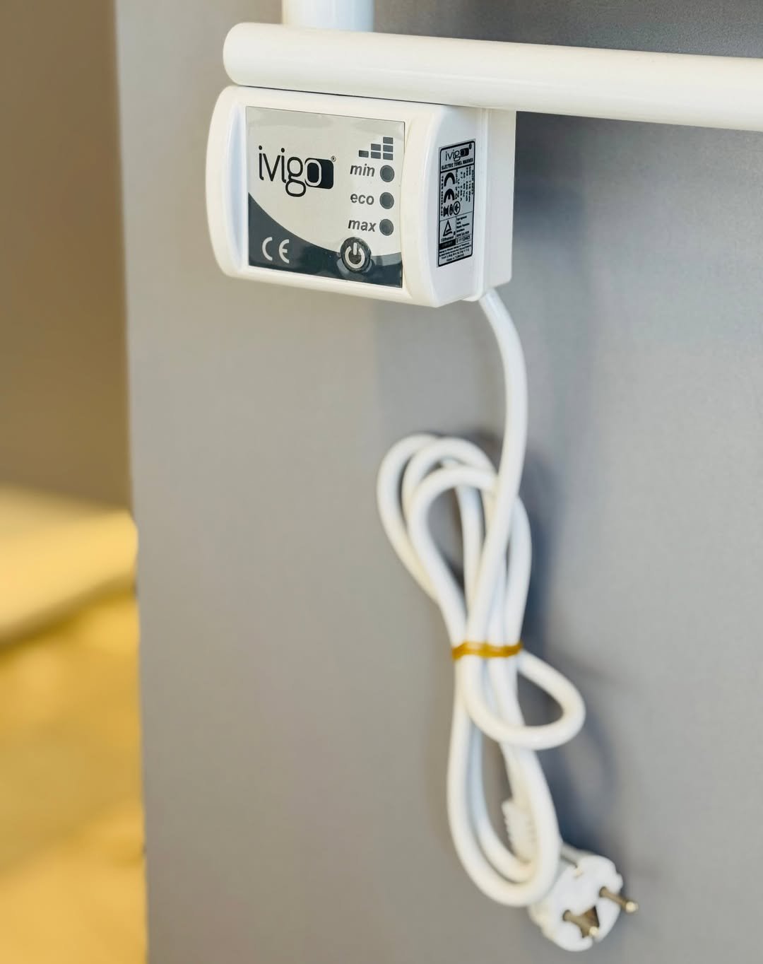 Ivigo Digital Towel Warmer - الصورة 4