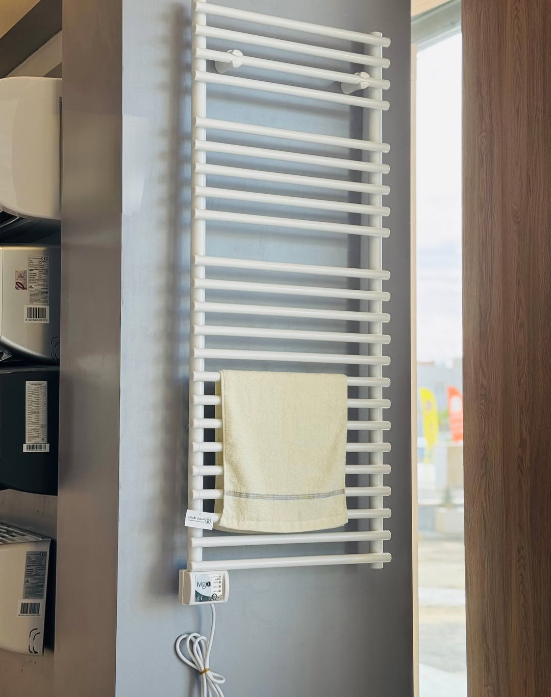 Ivigo Digital Towel Warmer - الصورة 7